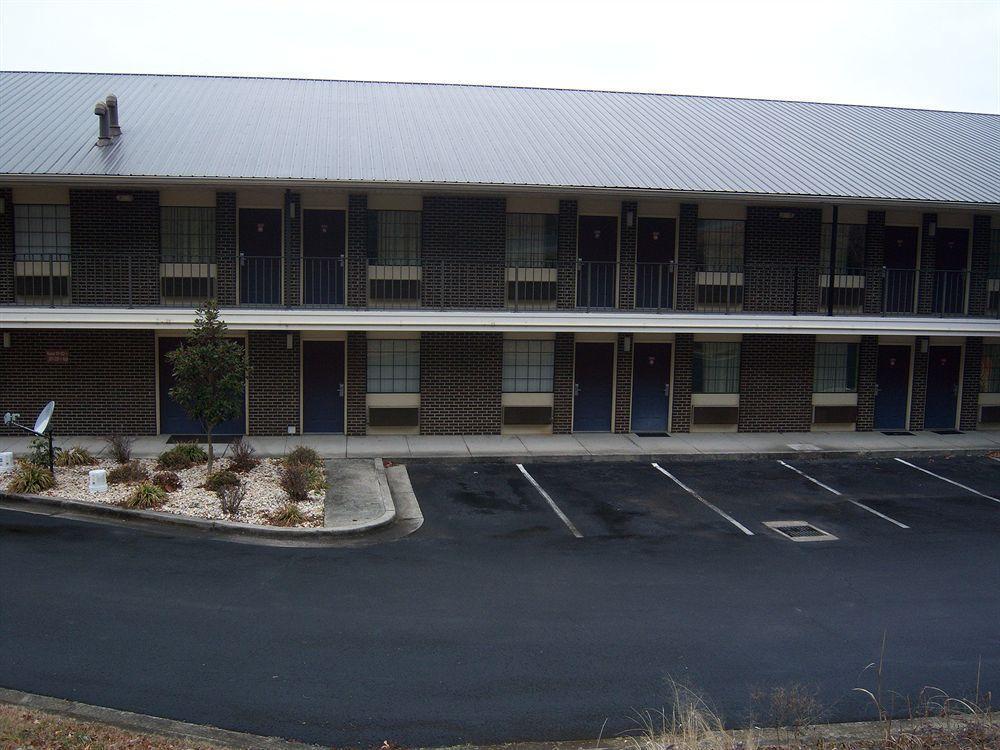 Days Inn Guntersville Exterior photo